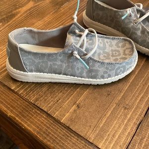 Gray leopard hey dude! Barely worn!